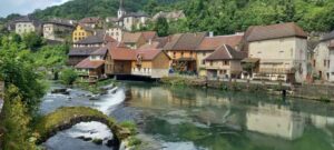 Ornans un des plus beaux villages de France visité lors du voyage dans le Jura mai 2024